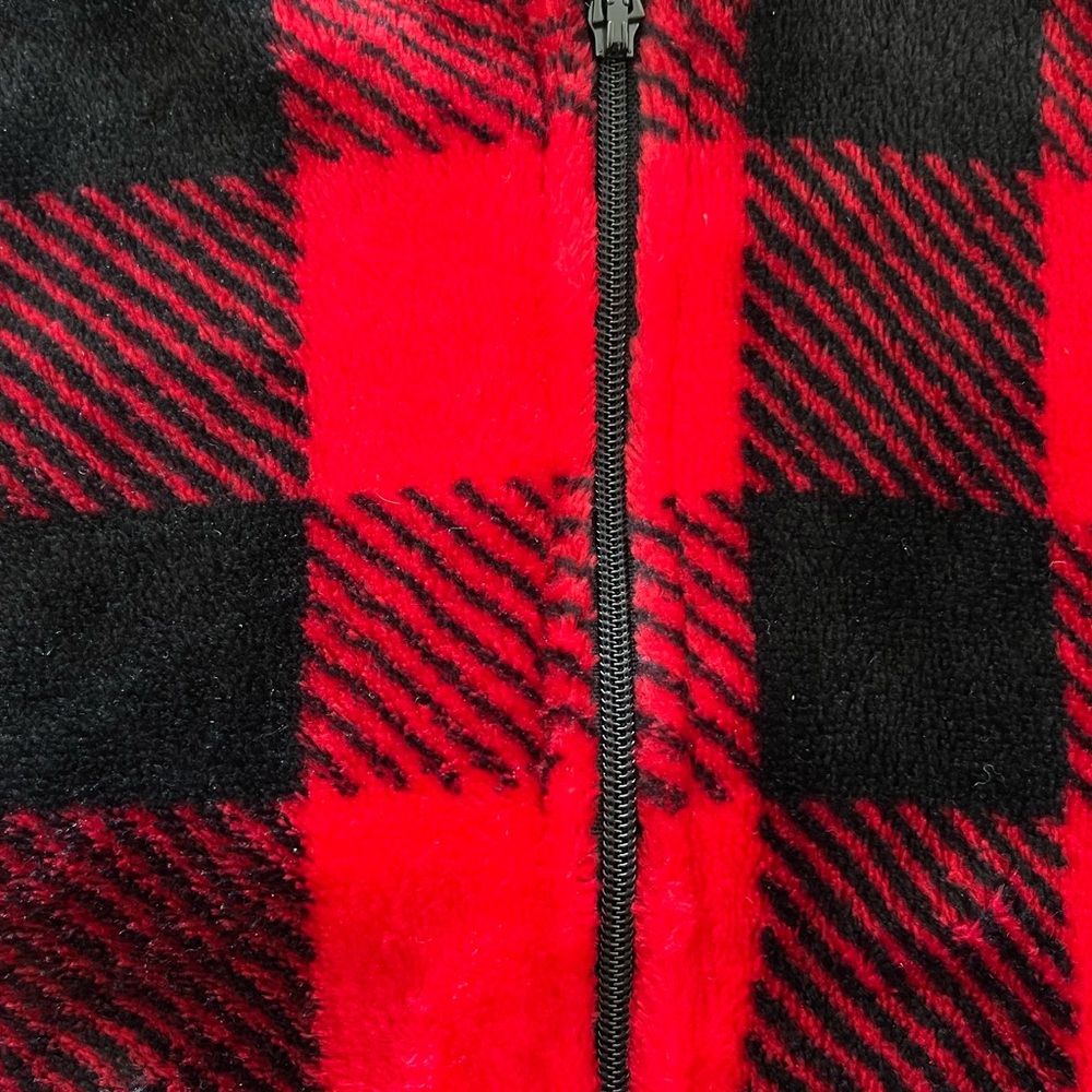 SECRET TREASURES Black & Red Plaid One Piece Pajama w/Faux Fur Hood Size Medium - Picture 8 of 9